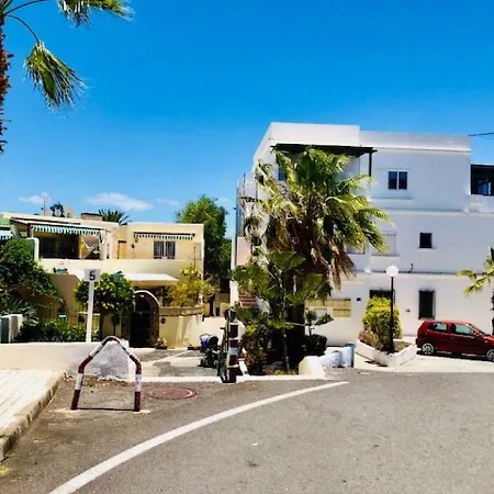 Alessandra With Sat- Tv & Wifi Only 200m From Playa Grande Apartment